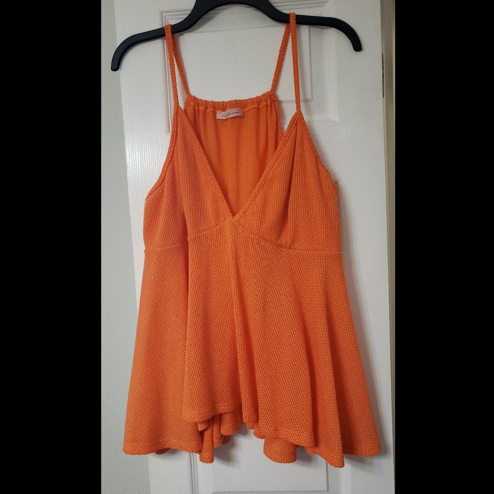 NWOT Coral Tank
